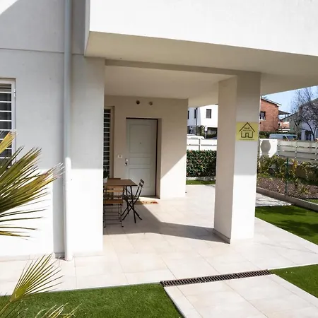 Konukevi Maisonette Park 4*