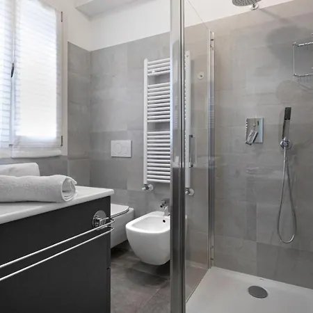 Konukevi Maisonette Park Modena