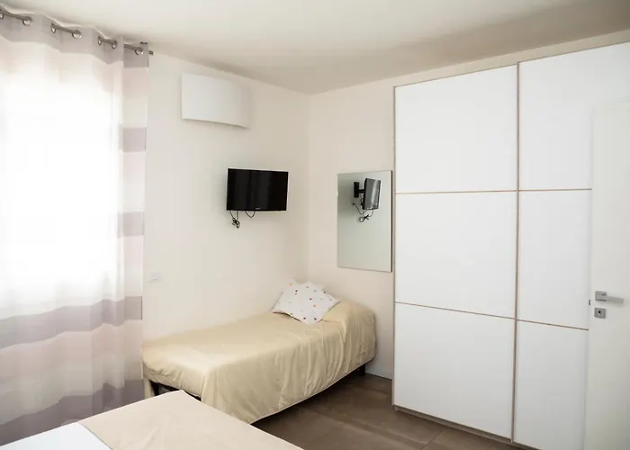 招待所 Maisonette Park 4*